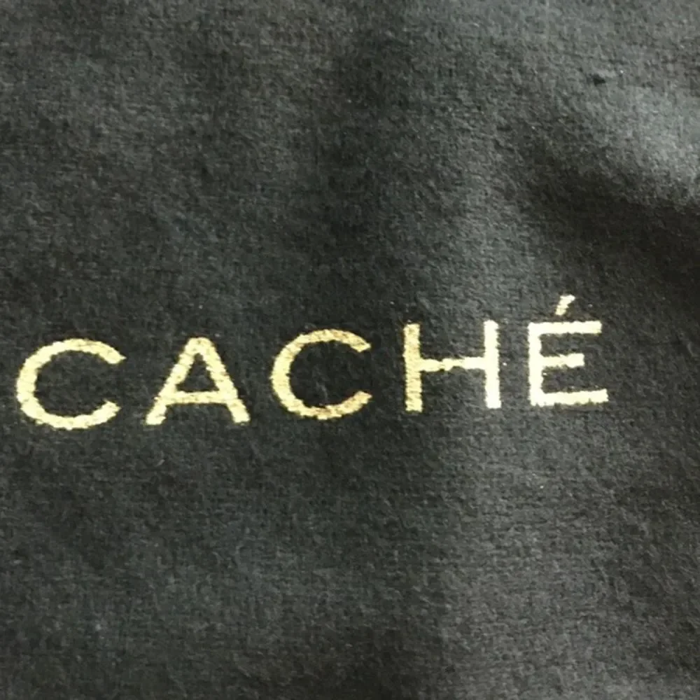 Cache accessories bags 🌸 bundle 🌸 - Picture 3 of 3